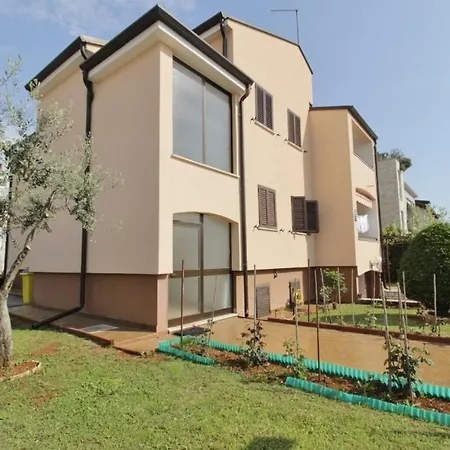ゲストハウス Apartments Voric *