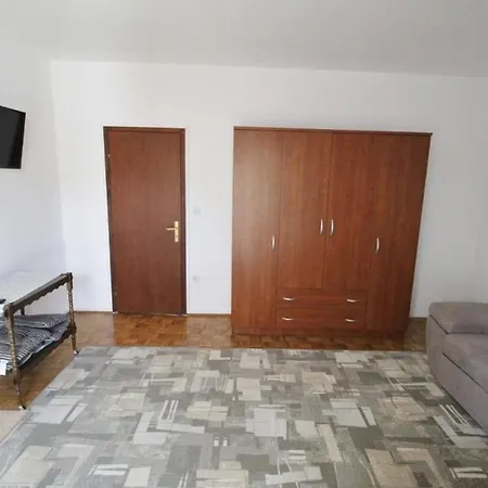Apartments Voric *
